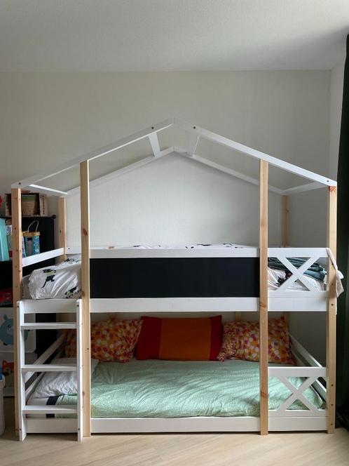 Stapelbed met 2 matrassen.Stevig, modern en ruimtebesparend!, Kinderen en Baby's, Kinderkamer | Bedden, Zo goed als nieuw, 180 cm of meer