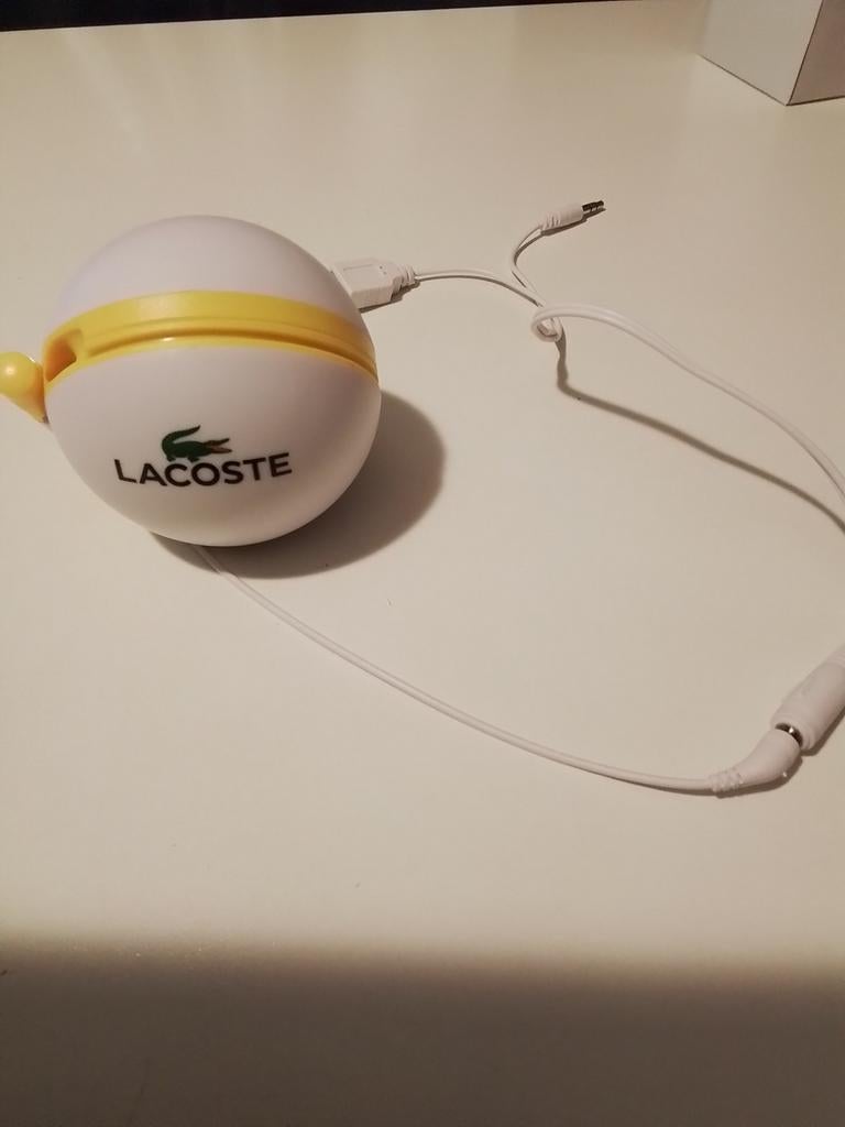 Mini Speaker met USB - Lacoste Design 10 euro, Audio, Tv en Foto, Luidsprekers, Overige merken, Gebruikt, Overige typen, Ophalen of Verzenden