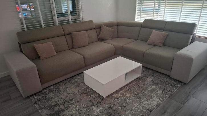 MOET ECHT WEG! Ruime hoekbank voor 5-7 personen, Huis en Inrichting, Banken | Bankstellen, Gebruikt, Hoekbank, Vierpersoons of meer