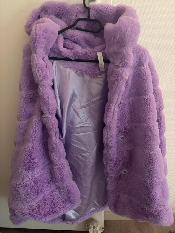 Paarse Bontjas, Kleding | Dames, Jassen | Zomer, Zo goed als nieuw, Maat 38/40 (M), Paars, Ophalen of Verzenden