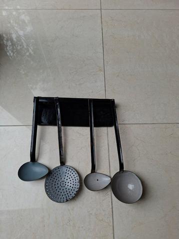 Vintage Keukengerei Set - 4 Delig beschikbaar voor biedingen