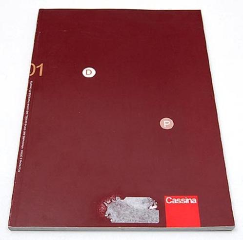 Meubelfabriek Cassina. Catalogus 2004, Boeken, Catalogussen en Folders, Gelezen, Catalogus, Ophalen of Verzenden