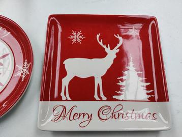 2 nieuwe Kerst borden van porselein beschikbaar voor biedingen