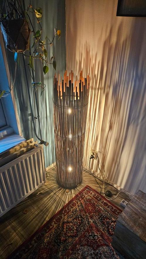 Bamboe vloerlamp, Huis en Inrichting, Lampen | Vloerlampen, Zo goed als nieuw, Hout, Metaal, Ophalen