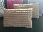 Beige sierkussens, Huis en Inrichting, Woonaccessoires | Kussens, Ophalen, Zo goed als nieuw, Beige, Vierkant