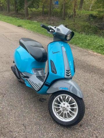 Vespa sprint 50cc beschikbaar voor biedingen