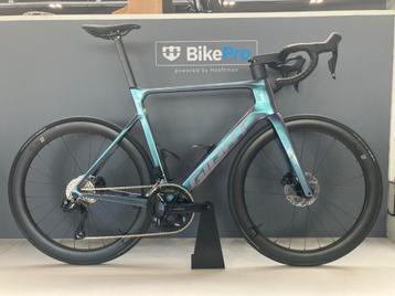 GIANT Propel Advanced Heren Blue Dragonfly ML M/L 2025 beschikbaar voor biedingen