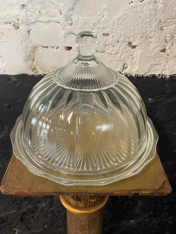 Vintage antieke grote glazen stolp met bord cloche kerst beschikbaar voor biedingen