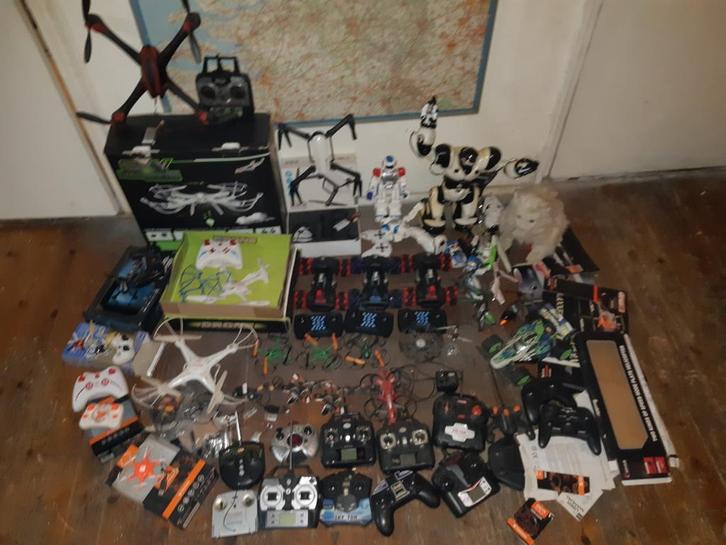 Drones,  robots , battle tanks , helikopters, RC auto's etc, Audio, Tv en Foto, Drones, Gebruikt, Ophalen of Verzenden