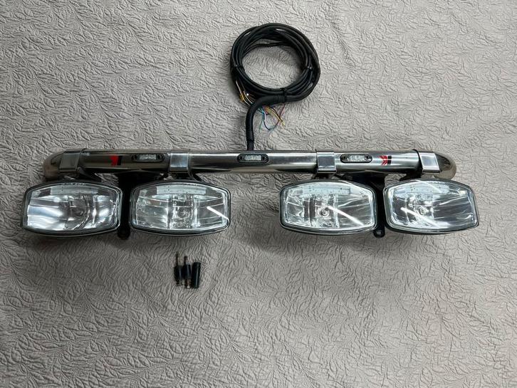 Vrachtwagen lampenbeugel 4 lampen + ledjes DAF, Auto-onderdelen, Verlichting, Gebruikt, Ophalen