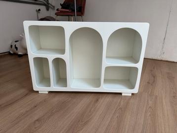 Mooie leuke kast te koop! beschikbaar voor biedingen
