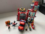 LEGO City Brandweerkazerne - 60215, Ophalen of Verzenden, Zo goed als nieuw