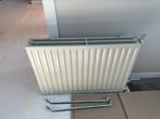 Dubbelwandige radiator met montage beugels, Doe-het-zelf en Verbouw, Verwarming en Radiatoren, Ophalen, 60 tot 150 cm, Radiator