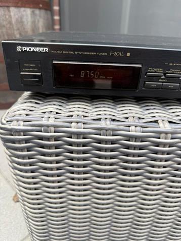 Pioneer F-201L tuner vintage beschikbaar voor biedingen