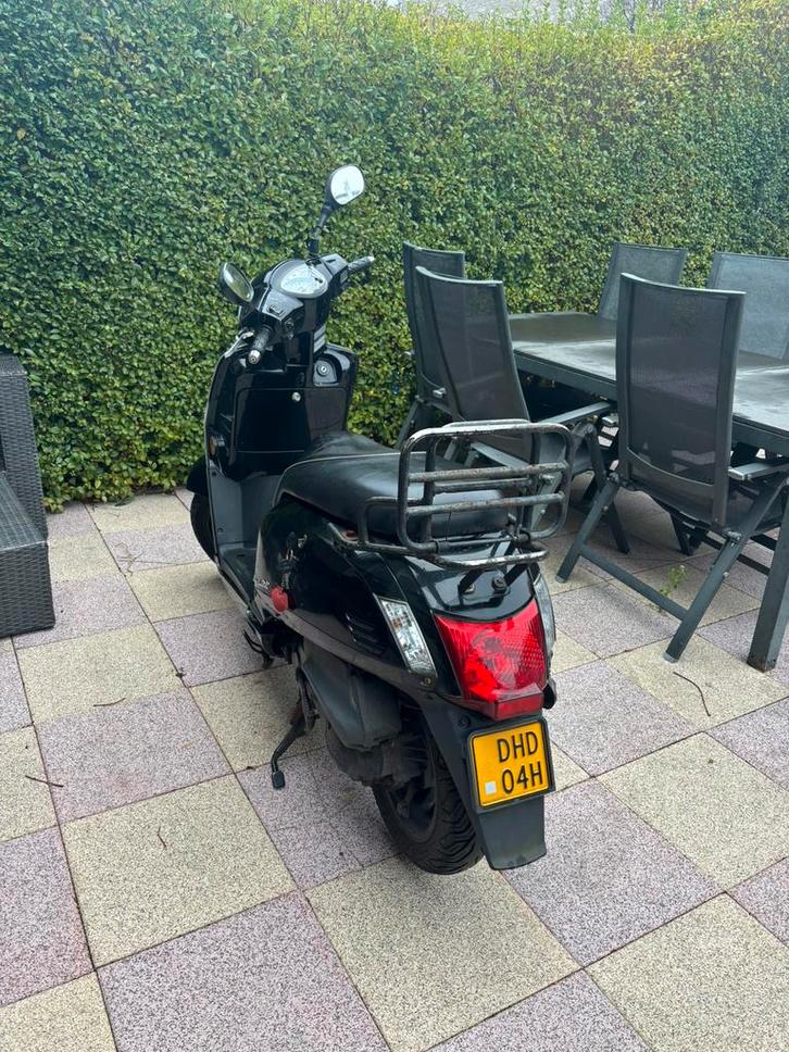 Kymco like tt 2017, Fietsen en Brommers, Snorfietsen en Snorscooters, Kymco, Benzine, Ophalen