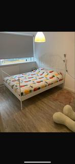 Tweepersoonsbed 160x200 - Wit metalen frame, Huis en Inrichting, Ophalen, Wit, Tweepersoons, Zo goed als nieuw