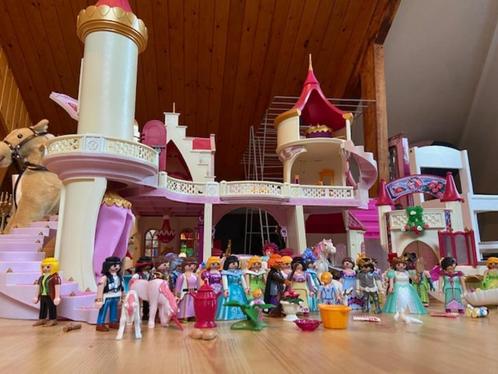 Te Koop: Playmobil Kasteel met Accessoires & Handleiding, Kinderen en Baby's, Speelgoed | Playmobil, Zo goed als nieuw, Ophalen of Verzenden