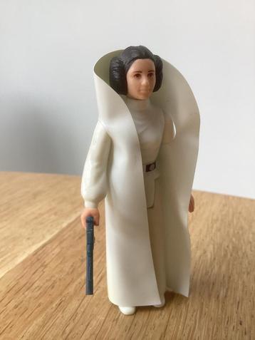 Star Wars Princess Leia met blaster beschikbaar voor biedingen