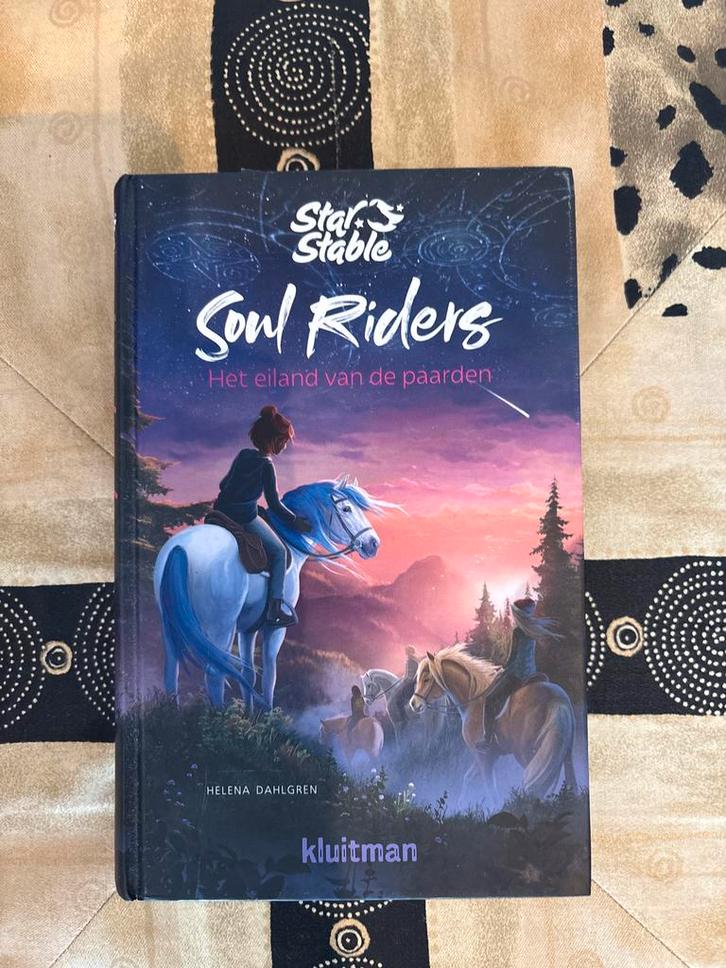 Star Stable: Soul Riders - Het eiland van de paarden, Boeken, Kinderboeken | Jeugd | onder 10 jaar, Zo goed als nieuw, Fictie algemeen