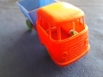 oude DAF kipper van plastic –rood / blauw , jaren 50/60 beschikbaar voor biedingen
