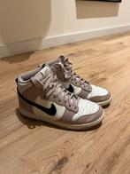 Nike Dunk High Fossil Stone maat 38, Kleding | Dames, Schoenen, Ophalen, Nike, Roze, Sneakers of Gympen