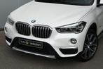 BMW X1 sDrive20i Centennial High Executive, 1998 cc, Stof, Euro 6, Lichtsensor