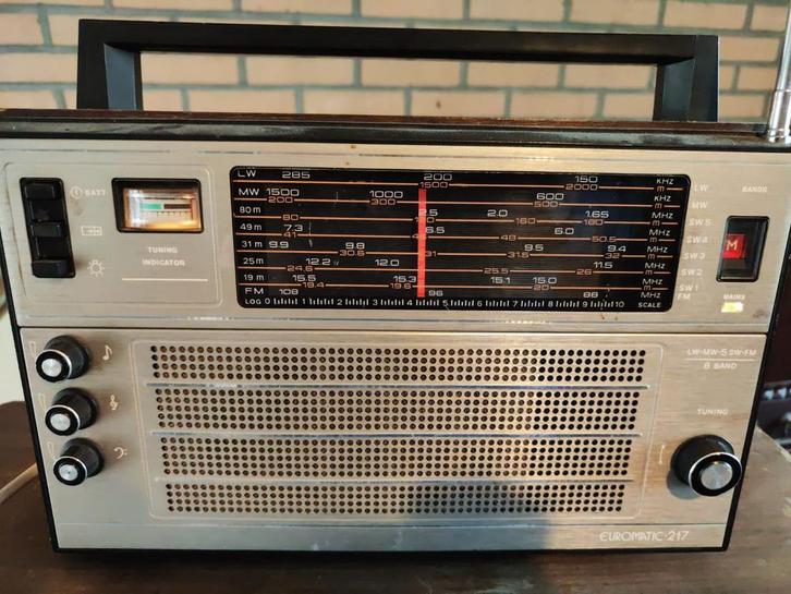 Vintage Euromatic 217 Wereldontvanger Radio – 8 banden –, Antiek en Kunst, Antiek | Tv's en Audio, Ophalen