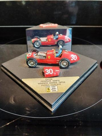 Formule 1 Ferrari 500 klein diorama 1952 Piero Taruffi beschikbaar voor biedingen