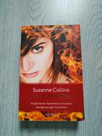 Suzanne Collins - vlammen, Boeken, Fantasy, Ophalen of Verzenden, Zo goed als nieuw