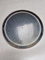 Serax surface.  1 bord, Huis en Inrichting, Keuken | Servies, Ophalen of Verzenden, Gebruikt, Overige stijlen, Bord(en)