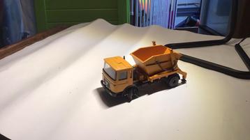 Man container auto Conrad  beschikbaar voor biedingen