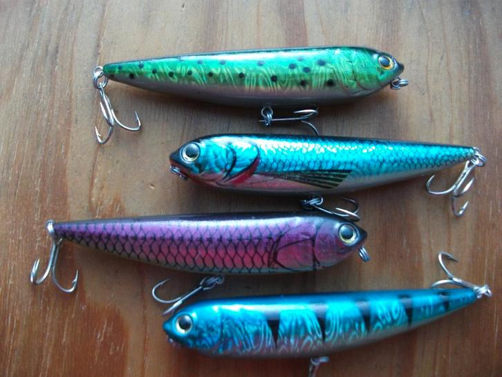 4 stuks kunstaas pluggen / roofvis pluggen / snoek pluggen, Watersport en Boten, Hengelsport | Roofvissen, Nieuw, Overige typen