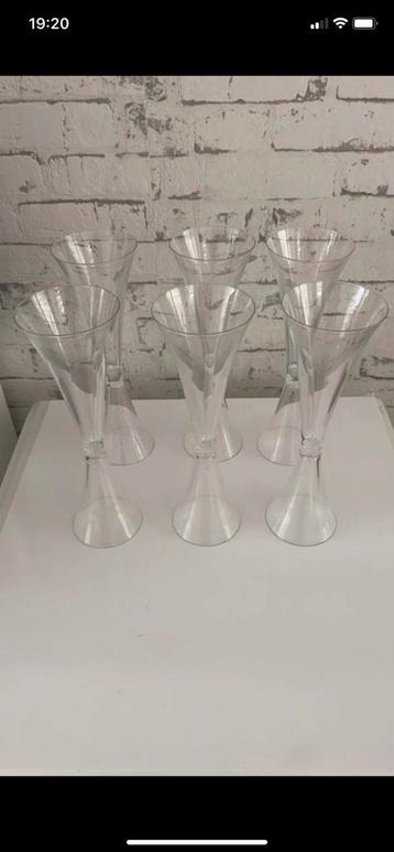 Champagneglazen nieuw menu 6 stuks beschikbaar voor biedingen