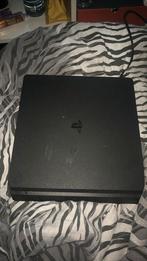 Ps4 plus, Spelcomputers en Games, Spelcomputers | Sony PlayStation 4, Met games, Ophalen of Verzenden, Zo goed als nieuw, Zonder controller