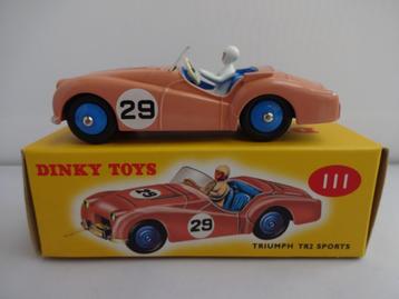 Triumph TR2 Sports (29) rose nr: 111 van Dinky Toys 1/43 beschikbaar voor biedingen