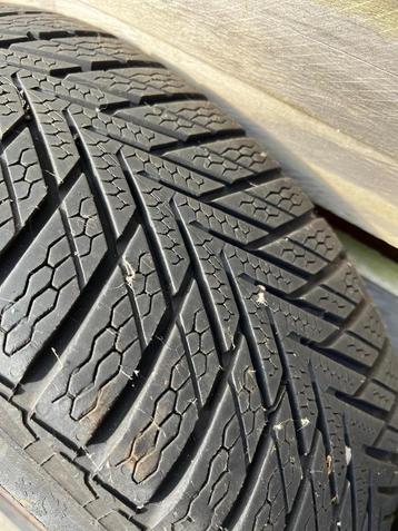 Continental Winterbanden 185/60 R15 84T beschikbaar voor biedingen