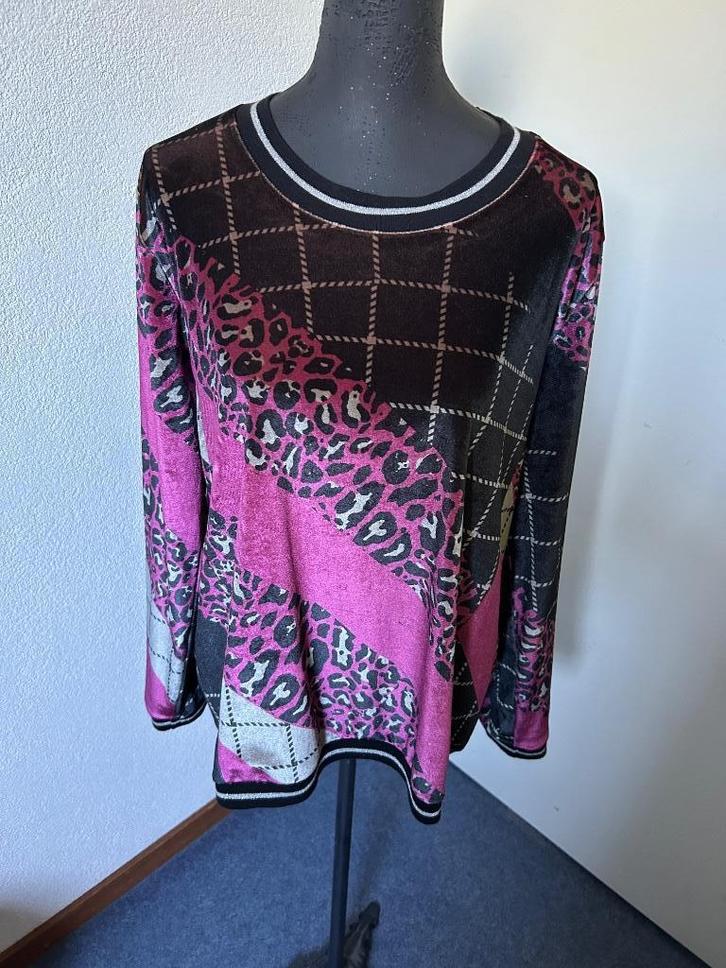 Poools velvet trui zwart roze grijs mt 44 z.g.a.n., Kleding | Dames, Truien en Vesten, Zo goed als nieuw, Maat 42/44 (L), Overige kleuren