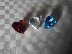 SWAROVSKI   3 harten   rood wit en blauw  voor 25 euro, Ophalen of Verzenden, Zo goed als nieuw, Overige materialen, Overige typen