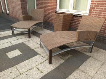 2 x OUTDOOR DAY BED luxe set van Les Jardins ook voor binnen beschikbaar voor biedingen