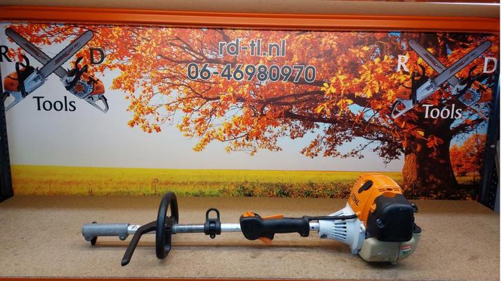 Stihl KM 130R Combimachine / multitool KM 130 R ., Tuin en Terras, Hand-tuingereedschap, Gebruikt, Ophalen of Verzenden