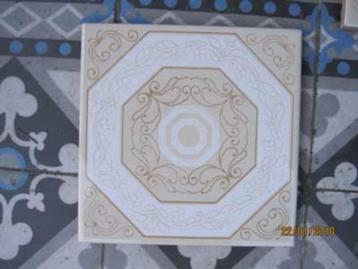 36m2 Italiaanse vintage wandtegels met motief 15x15cm beschikbaar voor biedingen
