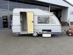 Kip Kompakt 37 EK Langslaper + WC 680KG + Bovag 2026 !!, Caravans en Kamperen, Kip, Tot en met 2, Bedrijf, Treinzit
