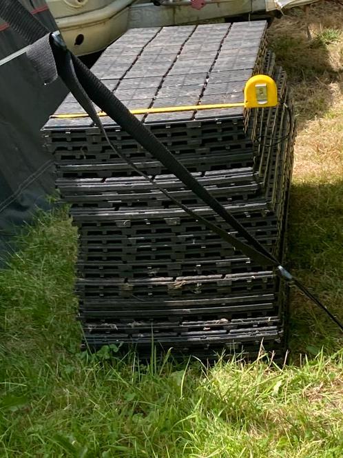 Kunststof vloer/tuin delen, Caravans en Kamperen, Kampeeraccessoires, Gebruikt, Ophalen