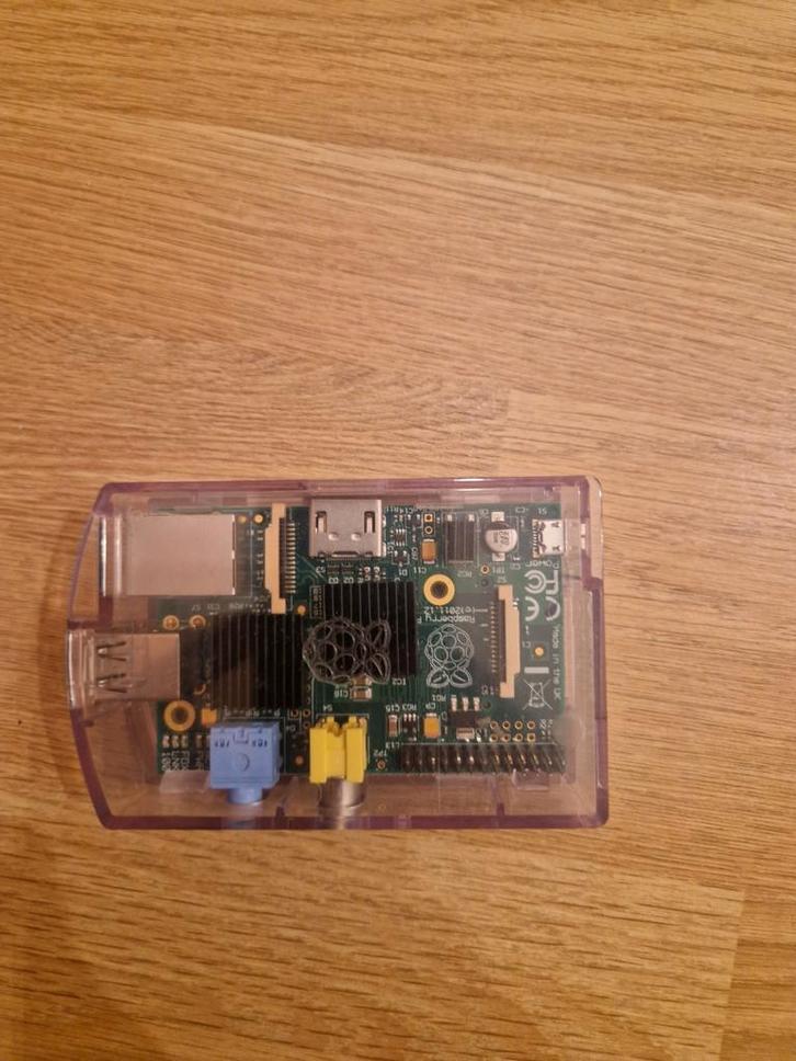 Raspberry Pi 1 Model B - Computer voor Makers!, Hobby en Vrije tijd, Elektronica-componenten, Gebruikt, Ophalen of Verzenden