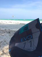 11m North Evo kite zwart met tas, Watersport en Boten, Kitesurfen, Ophalen, Geen board, 11 m², Zo goed als nieuw
