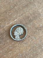 WW2 Wilhelmina dubbeltje Zilveren Hanger /broche 1939, Ophalen of Verzenden, Zo goed als nieuw, Zilver, Zilver