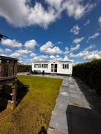 TE HUUR FRIESLAND: Ruime chalet met veel privacy, Friesland