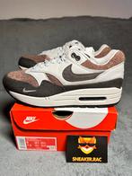 Nike Air Max 1 size? Exclusive, Ophalen of Verzenden, Nieuw, Bruin, Sneakers of Gympen
