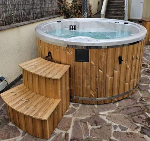 Hottub Houtgestookt of Elektrisch | Acrylkuip | Hottub Hout, Tuin en Terras, Bubbelbaden en Hottubs, Nieuw, Vast, Verzenden