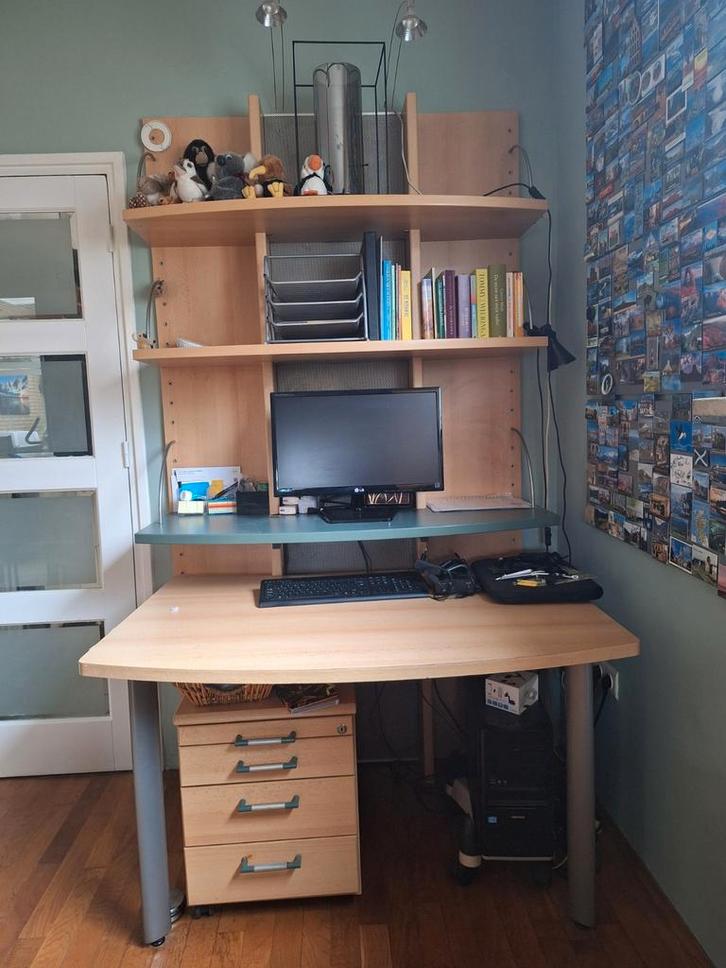 Bureau met opbergruimte, Huis en Inrichting, Bureaus, Gebruikt, Bureau, Ophalen